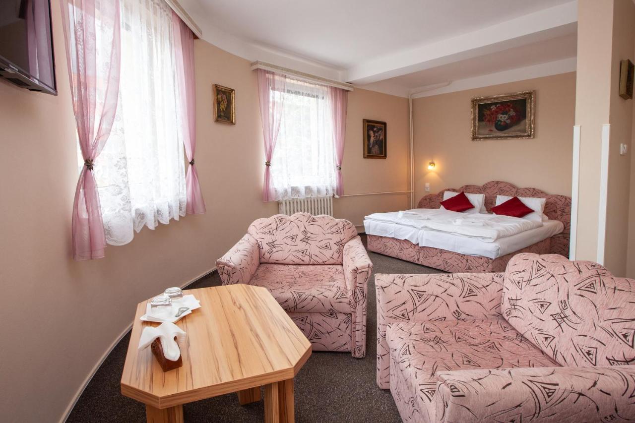 Hotel Stella Plzen Luaran gambar